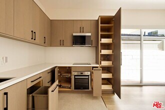 2325 27th St in Santa Monica, CA - Building Photo - Building Photo