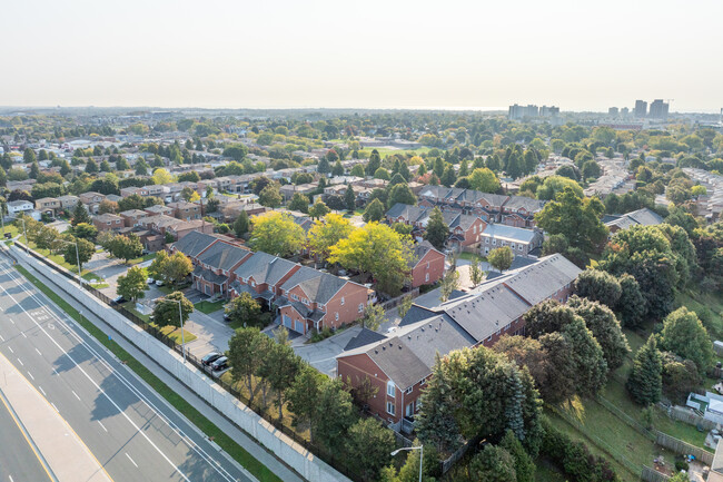 19 Clarepark Crt in Ajax, ON - Building Photo - Primary Photo