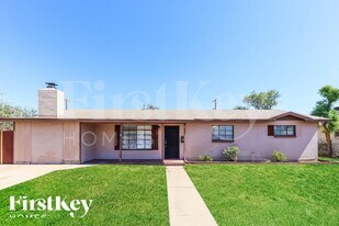 2118 W Montebello Ave in Phoenix, AZ - Building Photo