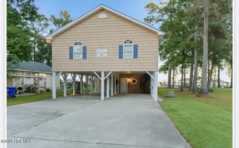 2743 Waccamaw Shores Rd in Lake Waccamaw, NC - Building Photo