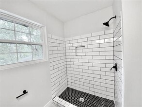 921 Fernwood Ave in Dallas, TX - Building Photo - Building Photo