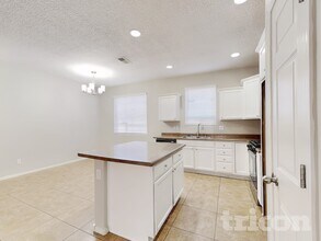 2004 Fraser Dr SE in Albuquerque, NM - Building Photo - Building Photo