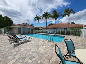 13243 NW 8th St in Pembroke Pines, FL - Building Photo - Building Photo