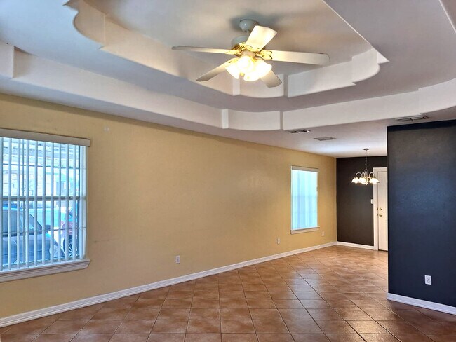 2118 Aruba Dr in Edinburg, TX - Building Photo - Building Photo