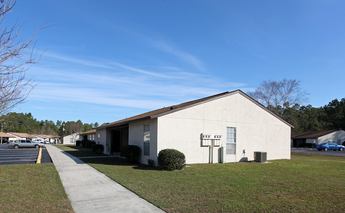 Harbour Place Apartments in Pensacola, FL - Building Photo