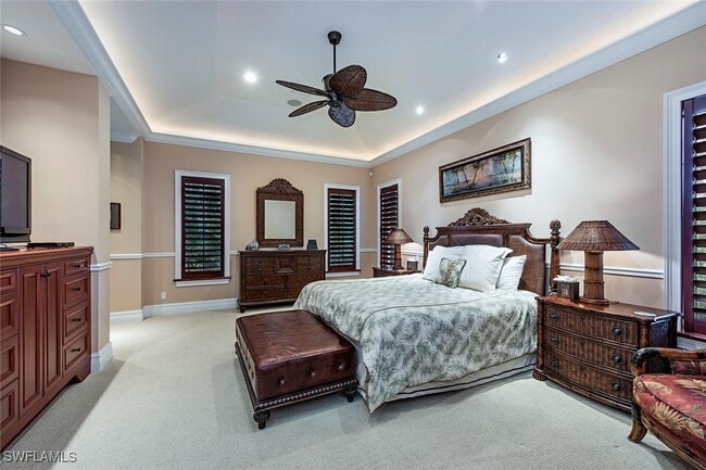 property at 85 13th Ave S