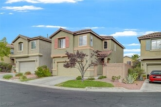 9408 Santana Siesta Ave in Las Vegas, NV - Building Photo - Building Photo