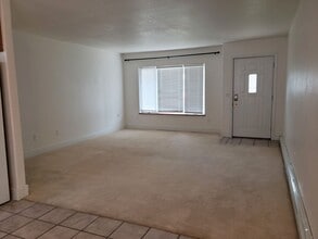 345 Stillwater Ln in Billings, MT - Building Photo - Building Photo