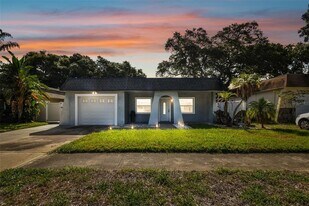 12257 Eldon Dr in Largo, FL - Building Photo
