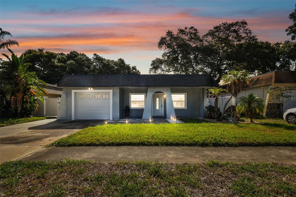 12257 Eldon Dr in Largo, FL - Building Photo