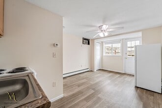 1692 Memorial Dr in Chicopee, MA - Building Photo - Building Photo