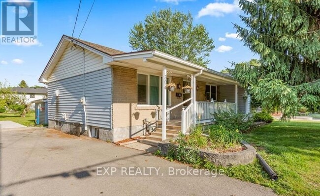 304 First Ave in Welland, ON - Building Photo - Building Photo