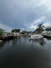 7035 McCray Dr in Hudson, FL - Foto de edificio - Building Photo