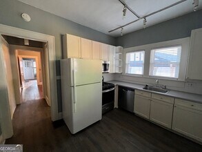 1269 N Highland Ave NE in Atlanta, GA - Building Photo - Building Photo