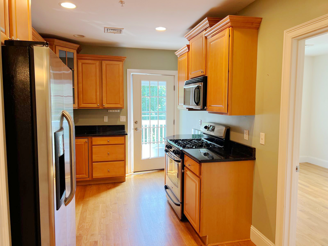 30 Parker St in Watertown, MA - Building Photo - Building Photo