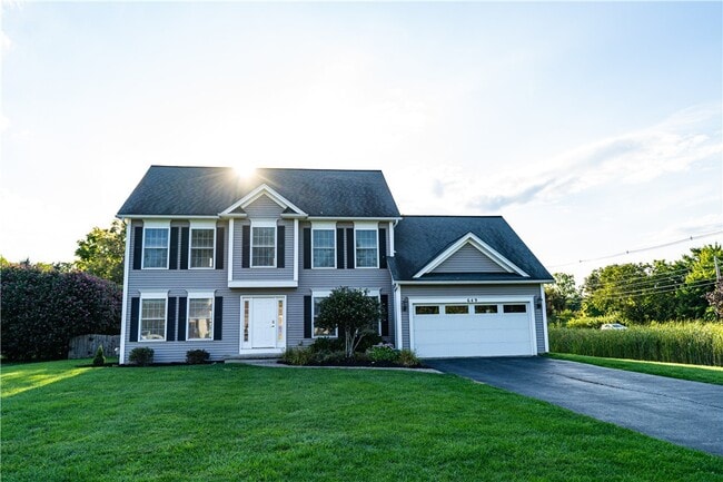 649 Kayloc Cir in Webster, NY - Building Photo - Building Photo
