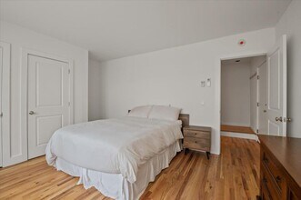 36 Main St in Sag Harbor, NY - Building Photo - Building Photo