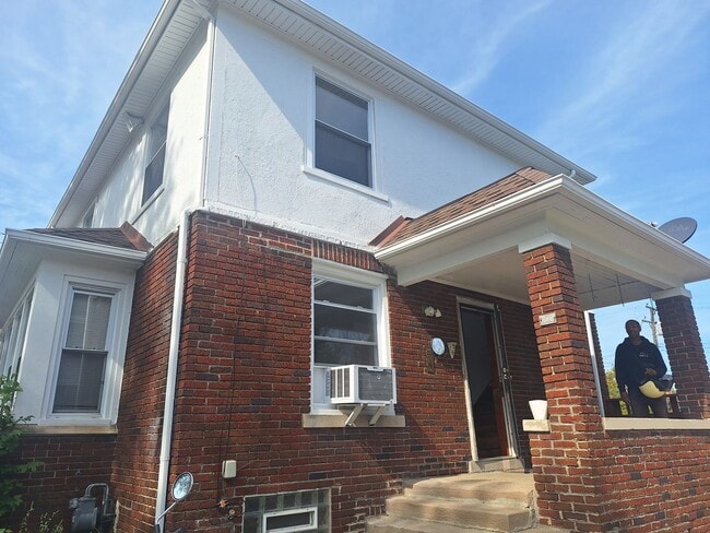 240 Tuxedo St in Highland Park, MI - Building Photo - Building Photo