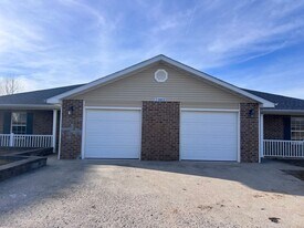 21011 Homer Rd in St. Robert, MO - Building Photo