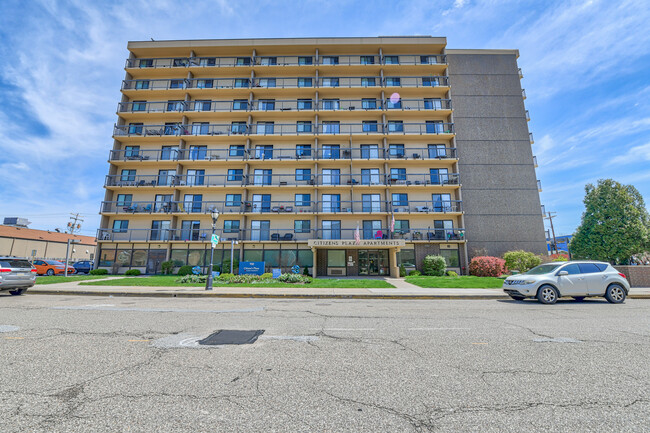 Citizen's Plaza - Income Restricted 62+ in New Kensington, PA - Foto de edificio - Building Photo