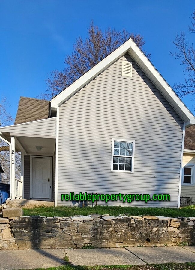 property at 2101 S Gallatin St
