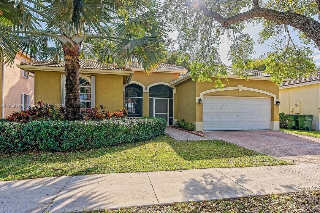 1921 SE 16th Ave in Homestead, FL - Building Photo