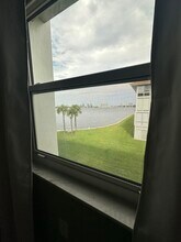 2936 Lake Shore Dr, Unit Furnished Beach Condo in Riviera Beach, FL - Building Photo - Building Photo
