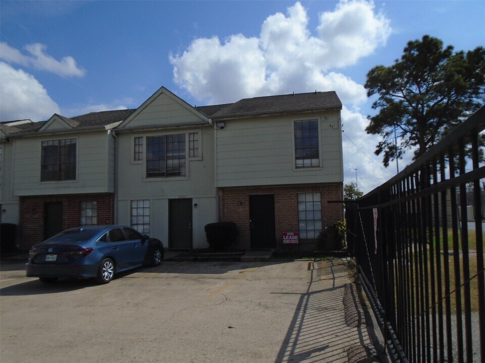 12651 Windsor Village Dr in Houston, TX - Building Photo