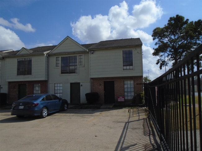 property at 12651 Windsor Village Dr