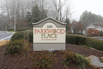 Parkwood Place in Atlanta, GA - Foto de edificio - Building Photo