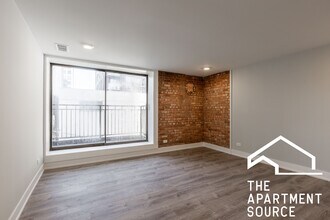 1220 N La Salle Dr in Chicago, IL - Building Photo - Building Photo