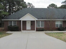 158 Elder Dr SE in Social Circle, GA - Building Photo
