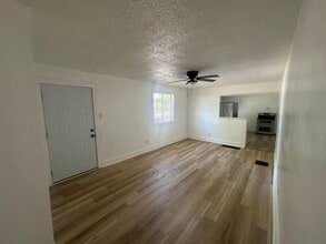 3006 S Hackley St in Muncie, IN - Building Photo - Building Photo