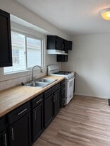 21 E 6th St in Oswego, NY - Building Photo