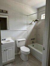 1221 W Thorain Blvd in San Antonio, TX - Building Photo - Building Photo