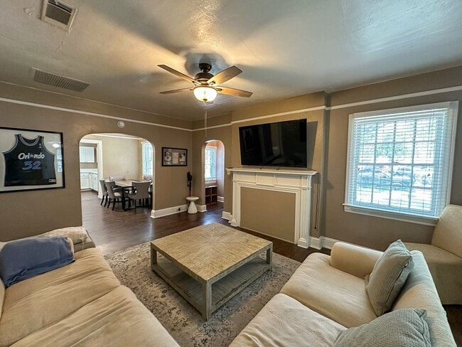 property at 1107 SW 1st Ave