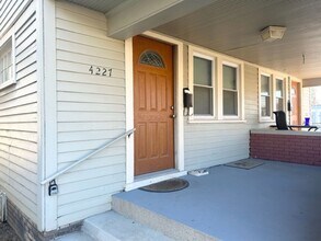 4225 N College Ave in Indianapolis, IN - Building Photo - Building Photo