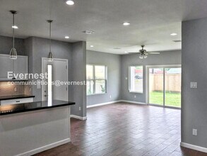 6701 Paris St in Houston, TX - Building Photo - Building Photo