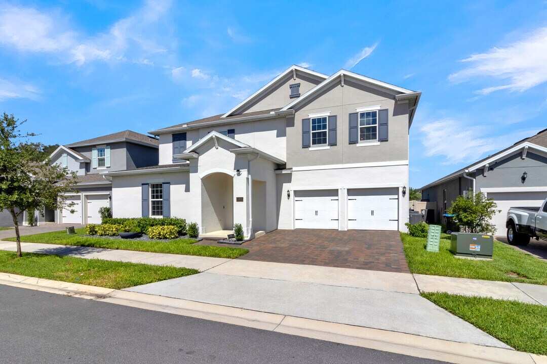 5404 Golden Apple Dr in Winter Garden, FL - Building Photo
