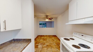18235 Happy Ln in Sonoma, CA - Building Photo - Building Photo