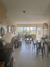 3250 NE 28th St, Unit 604 in Fort Lauderdale, FL - Foto de edificio - Building Photo