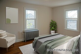 95 Adams St in Waltham, MA - Building Photo - Building Photo