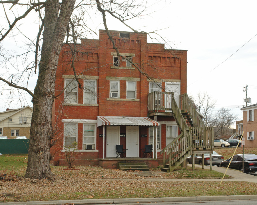 1651 6th Ave in Huntington, WV - Building Photo