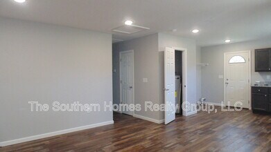 312 Million St in Athens, TN - Building Photo - Building Photo