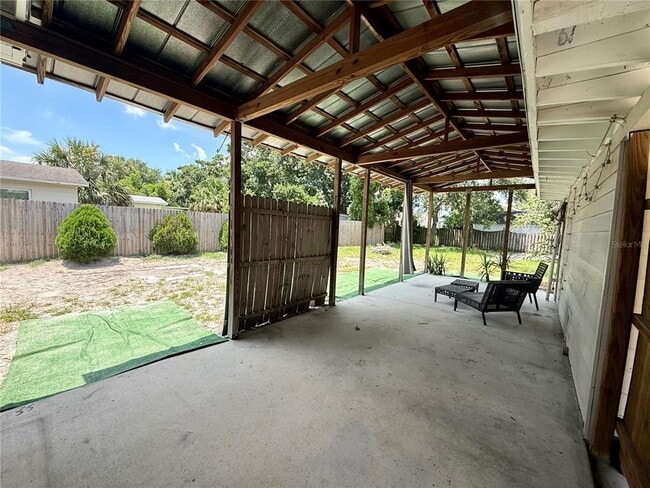 2805 W Wallace Ave in Tampa, FL - Building Photo - Building Photo