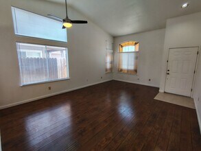 4920 Apple Farm Ln in Salida, CA - Building Photo - Building Photo