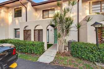 21682 Cypress Rd in Boca Raton, FL - Building Photo - Building Photo