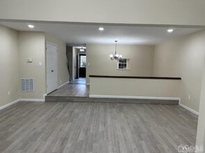 59 Goodwin Dr in North Brunswick, NJ - Building Photo - Building Photo