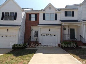 5523 Cottonrose Ln in Raleigh, NC - Building Photo