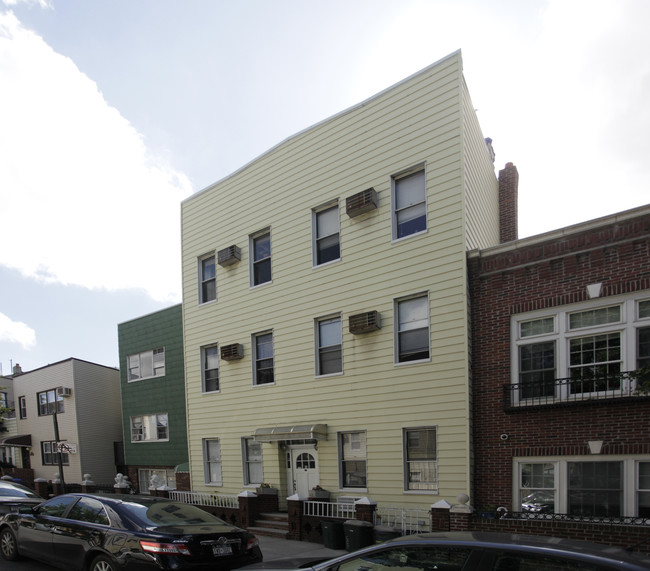 158 Withers St in Brooklyn, NY - Building Photo - Building Photo